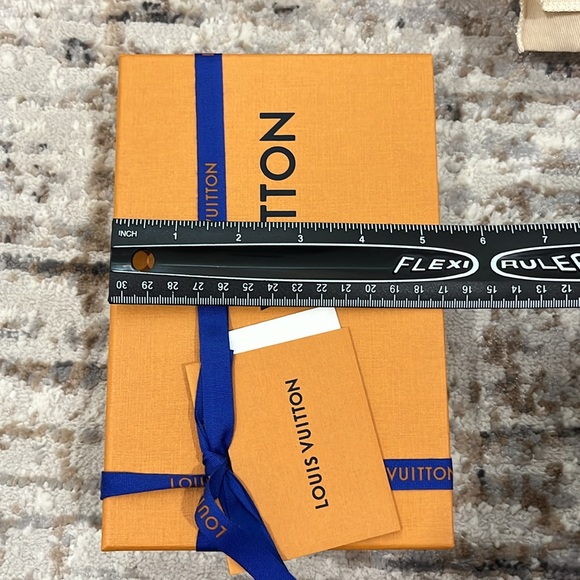 Louis Vuitton empty boxes - Picture 5 of 8